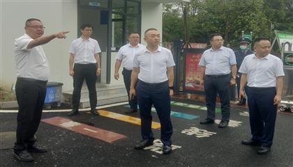 遂寧興業(yè)集團(tuán)召開“問題大排查、作風(fēng)大整治、工作大提升”專項(xiàng)行動(dòng)現(xiàn)場推進(jìn)會(huì)